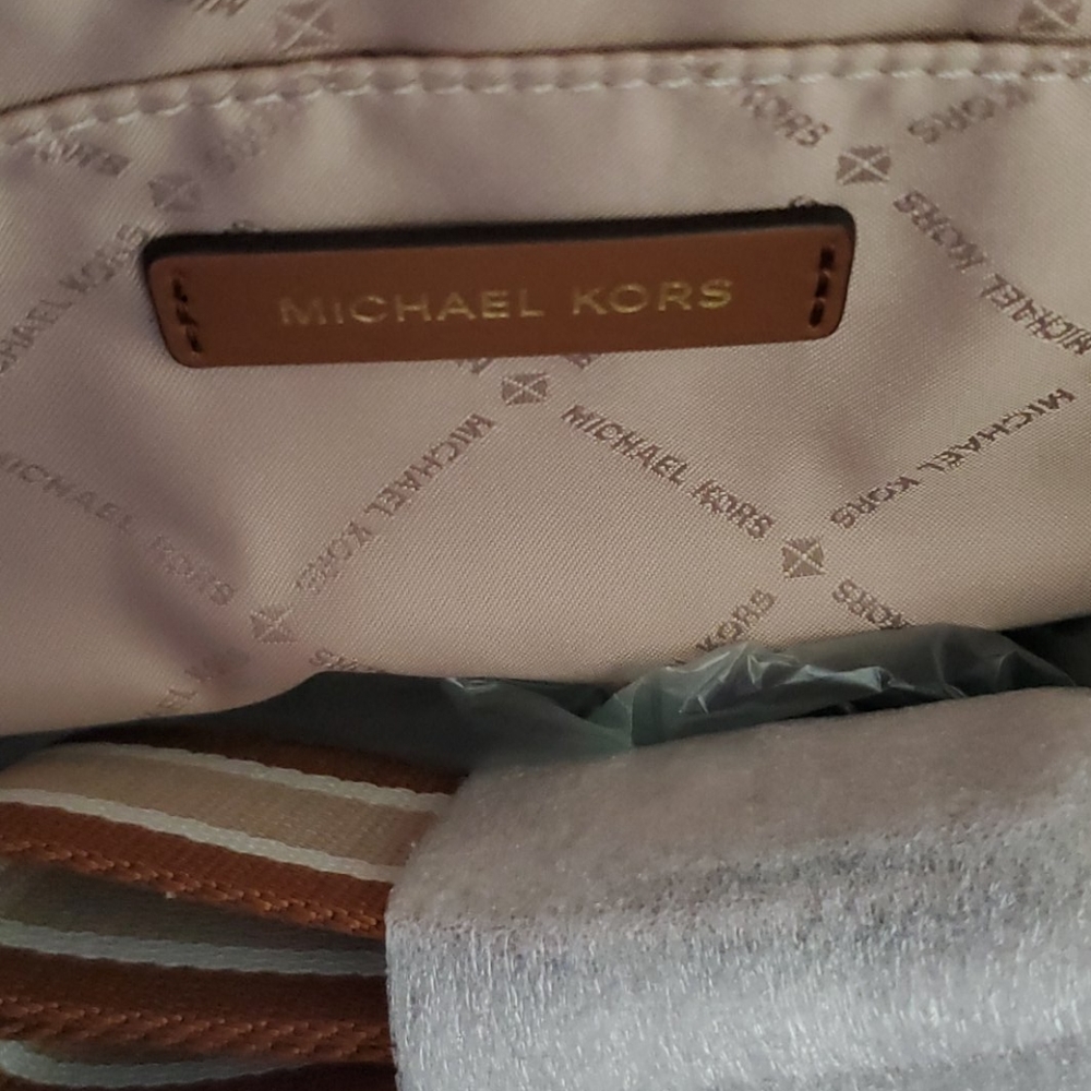 🆕️ MICHAEL KORS Travel XL Duffle Brown - Picture 6 of 10